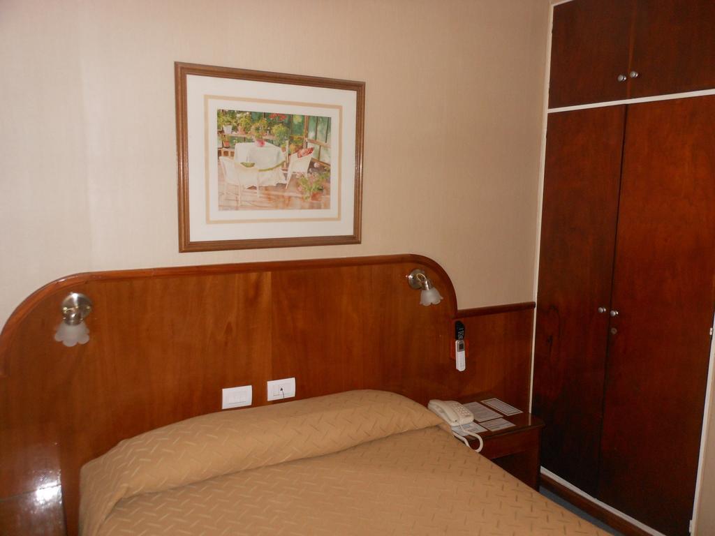 Hotel Orly 科连特斯 客房 照片