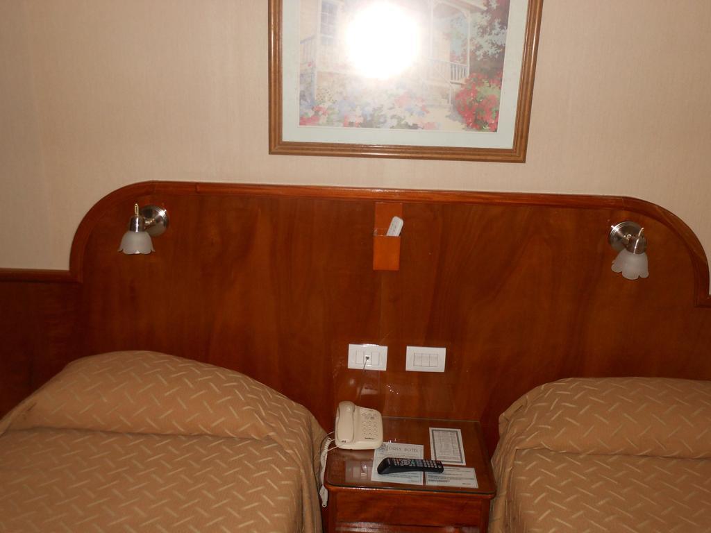Hotel Orly 科连特斯 客房 照片