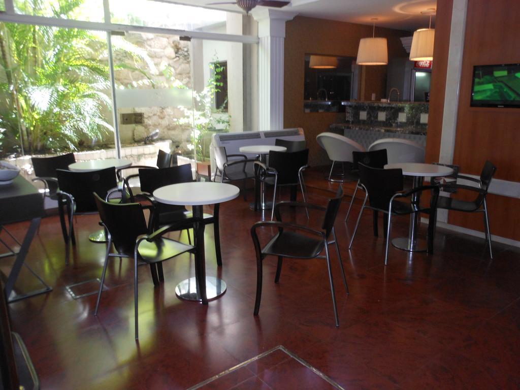 Hotel Orly 科连特斯 外观 照片